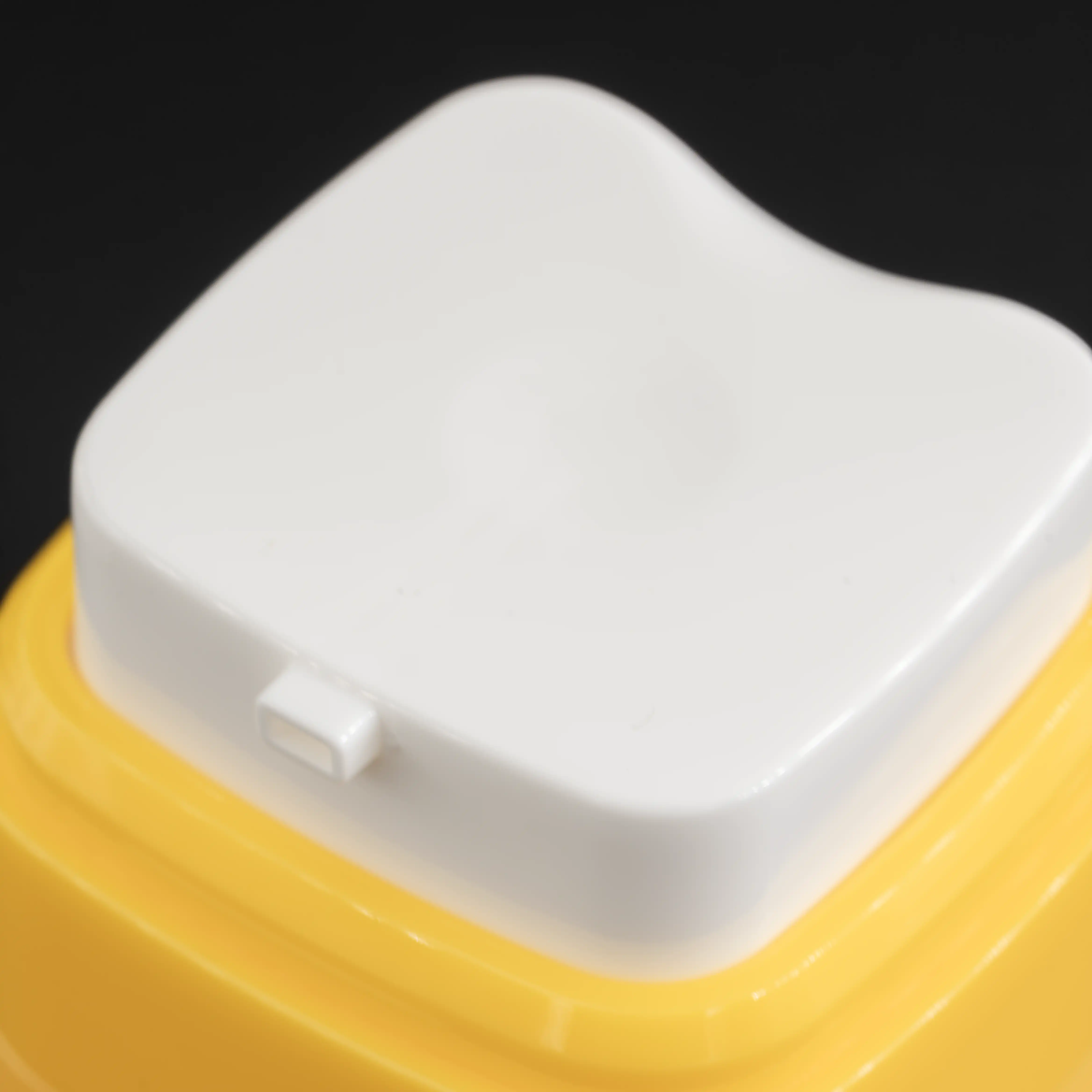 Kare gövdeli airless krem kavanozu görsel 3