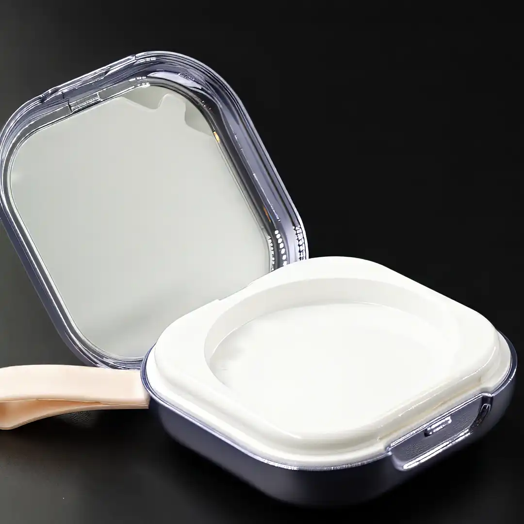 Mirrored wristlet powder case packaging image 4
